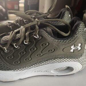 Men’s Size 10 UA HOVR™ Revenant Sportstyle Olive Green Sneakers